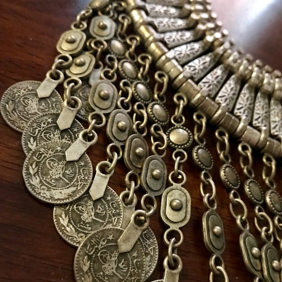 Beautiful vintage coined necklace- silver - Picture 2 of 3